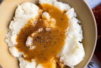 Velvety Vegan Gravy in 15 Minutes