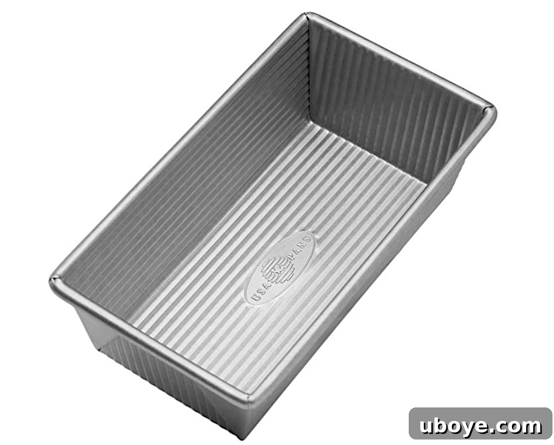 Standard 1lb loaf pan for baking bread and cakes