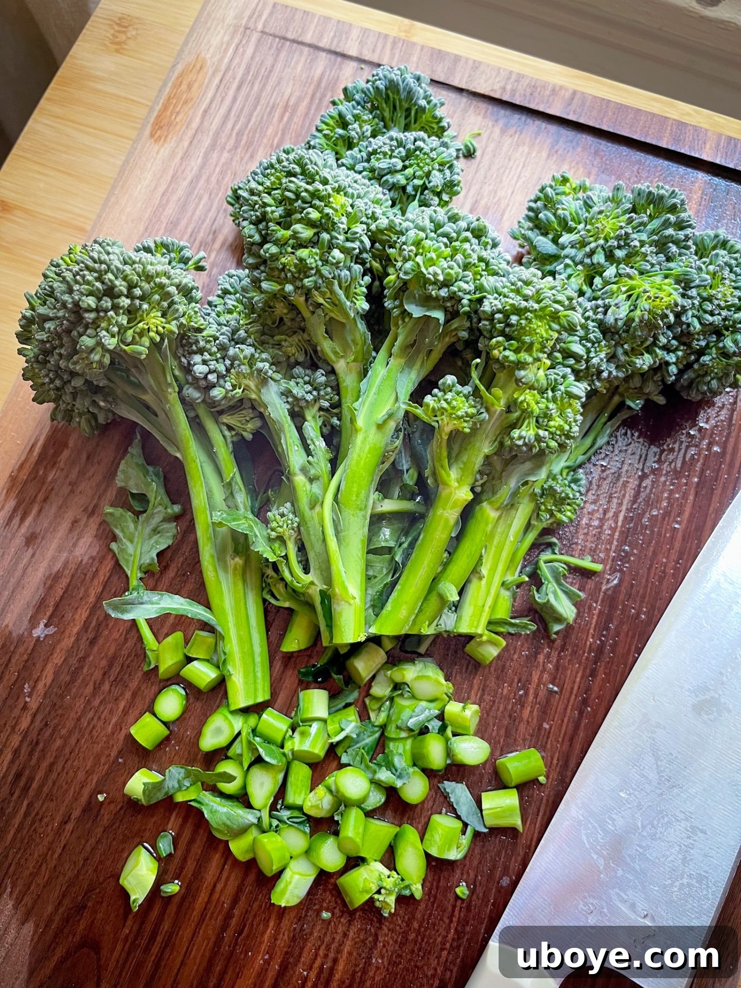 Golden Roasted Broccolini Salad with Sweet Apricots, Zesty Lemon, and Crisp Kale 3 Broccolini explained: a cross between broccoli and Chinese broccoli